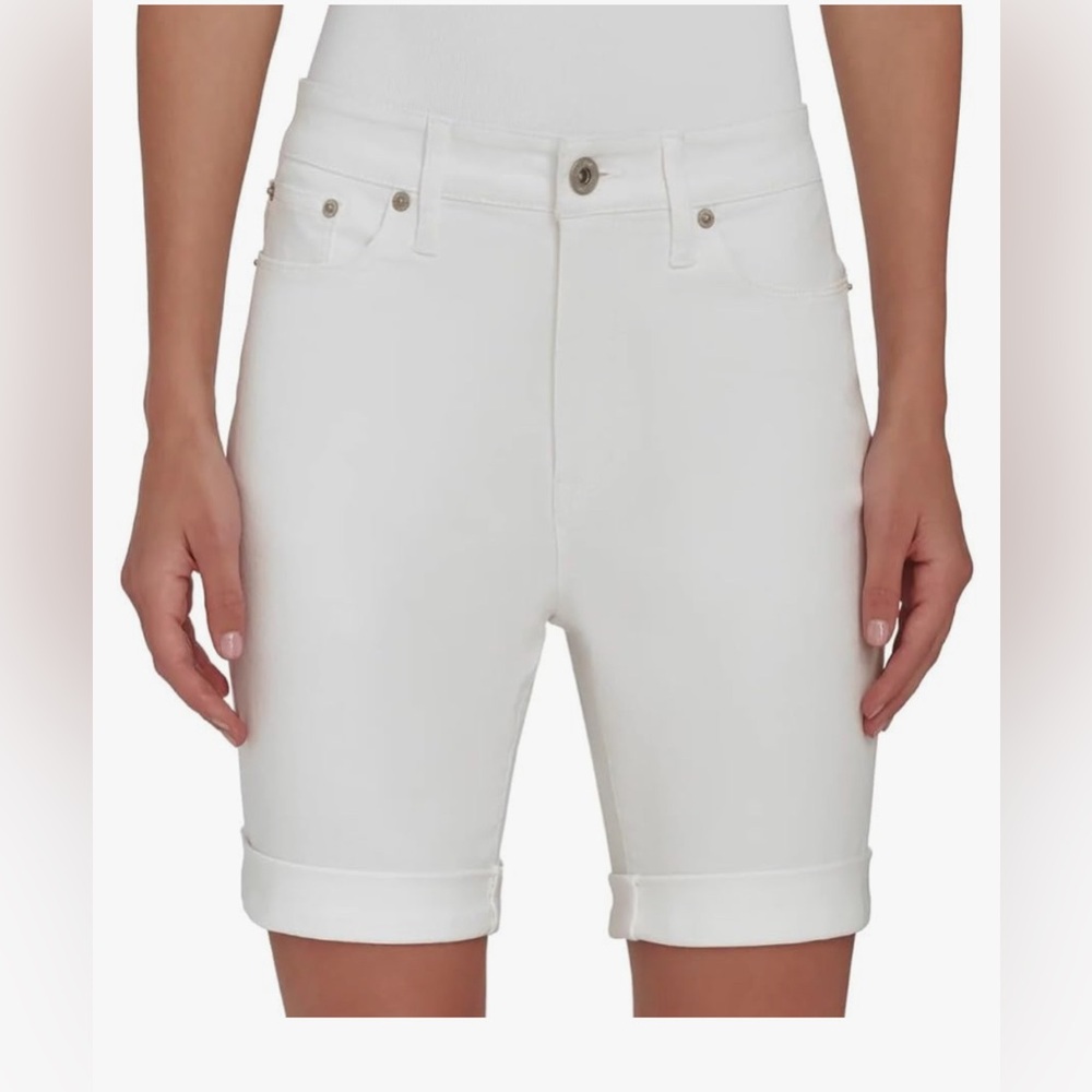 DKNY 1846183 Ladies Bermuda Short NEW WITH TAGS